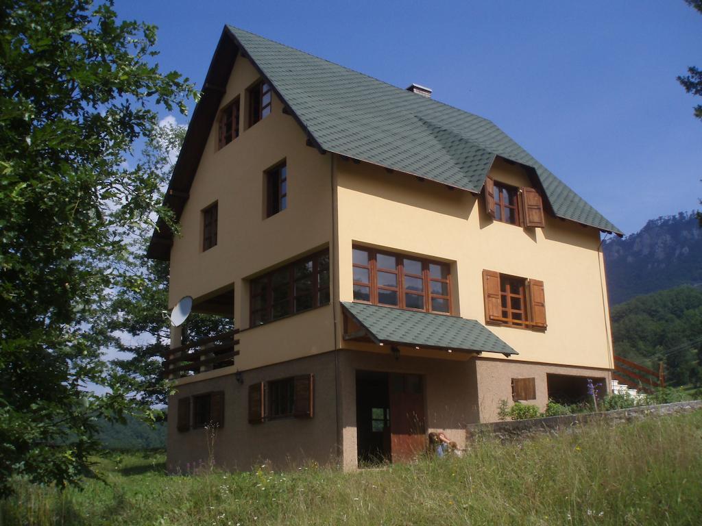 Guest House Tara Canyon Плевля Номер фото