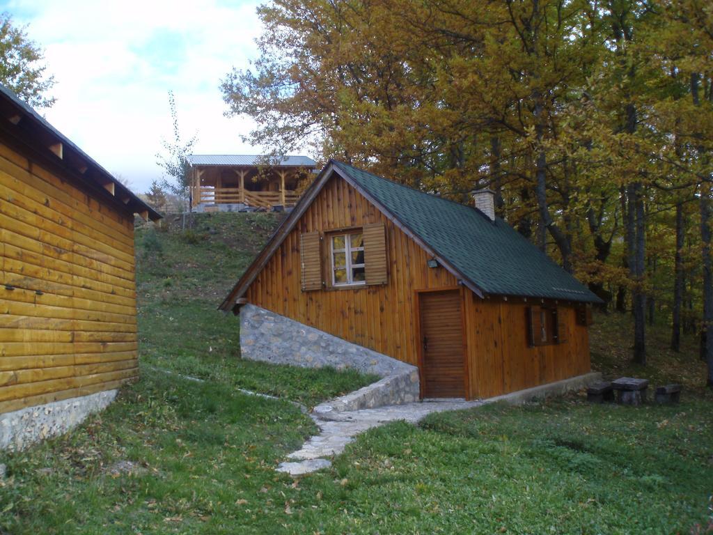 Guest House Tara Canyon Плевля Экстерьер фото